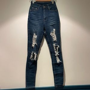 Fashion Nova Ripped Jeans - Size US 0